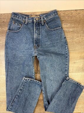 B.U.M. Equipment Vintage High-Rise Mom Jeans – Made in USA (Size 9)